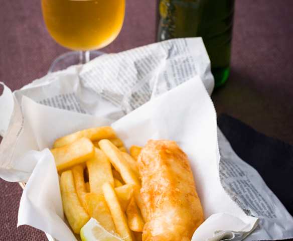 Fish and chips (Pescado frito a la inglesa)