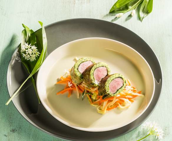 Lammfilets im Bärlauchbiskuit