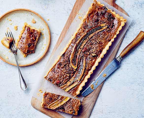 Tarte à la banane et aux noix de pécan