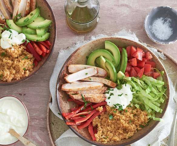 Bol de arroz de coliflor, lomo de cerdo y verduras