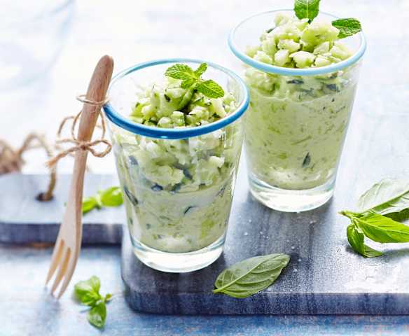 Salade fraîcheur concombre, courgette et menthe