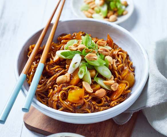 Schnelle Asianudeln