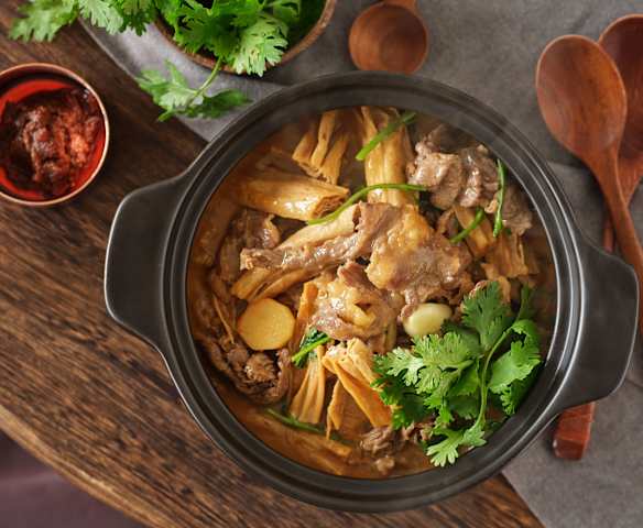 腐竹牛肉煲