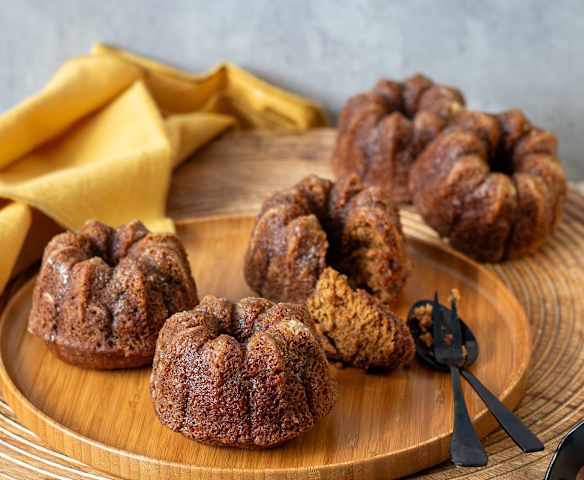 Mini Jamaican style ginger bundts Mini Jamaican style ginger bundts