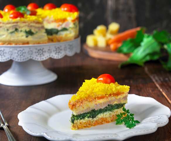 Torta salata multistrato