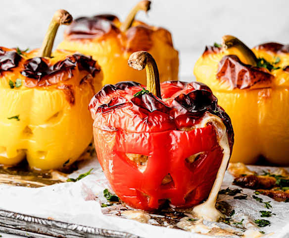 Poivrons farcis à la Jack-o'-lantern