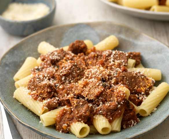 Sporki Makaruli (Dirty Macaroni)