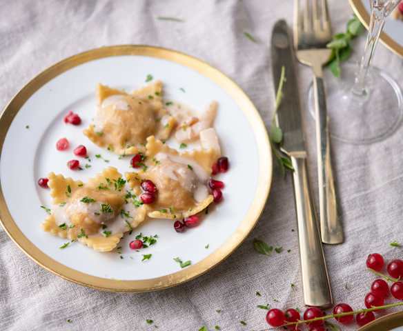 Ravioli alle noci con salsa allo Champagne