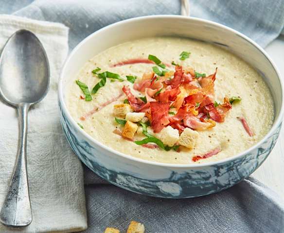 Vellutata di finocchi, mele e speck