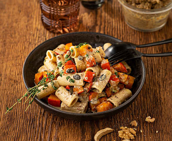 Rigatoni mit Kürbis und Steinpilzpesto Rigatoni mit Kürbis und Steinpilzpesto