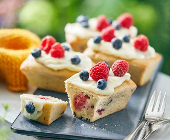 Himbeer-Stracciatella-Küchlein