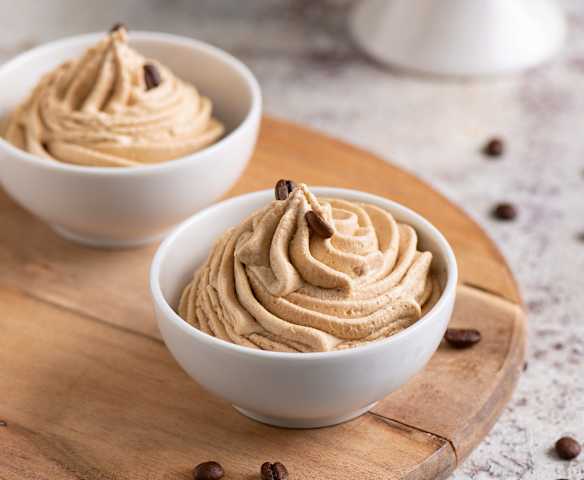 Krem cappuccino na białej czekoladzie