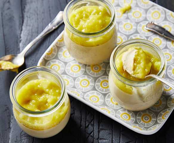 Pannacotta au foie gras et coulis de mangue