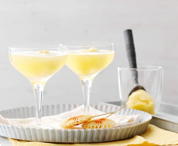 Orangensorbet mit Sekt