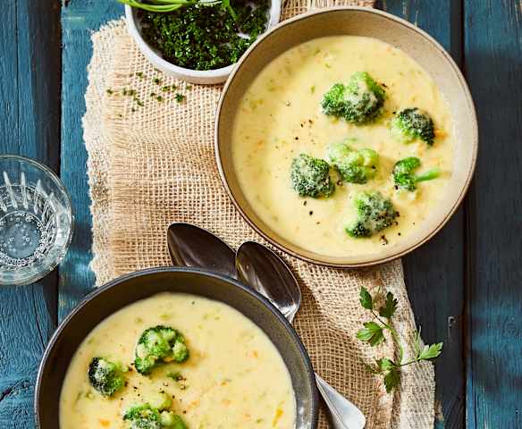 Cheddar-Brokkoli-Suppe