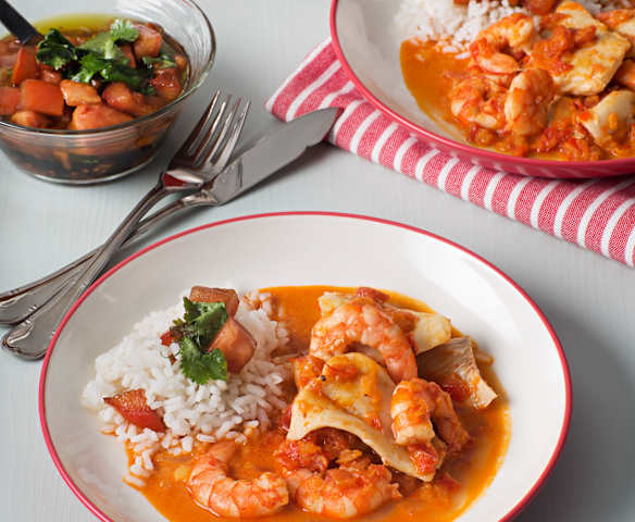 Curry de pescado y langostinos Curry de pescado y langostinos