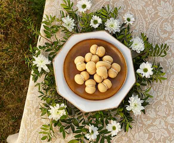 Baci di dama salati al formaggio