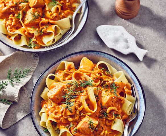 Lachs-Krabben-Pasta