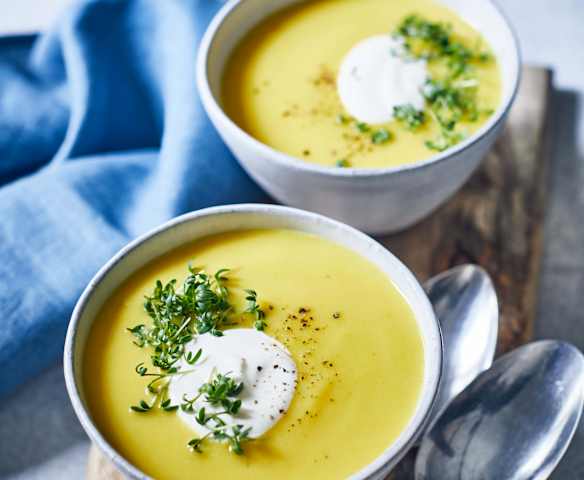 Gelbe Paprikacremesuppe