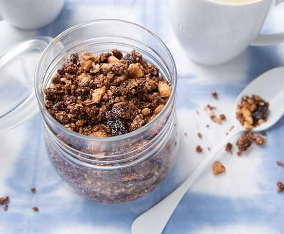 Granola de quinoa y frutos secos (sin azúcar)