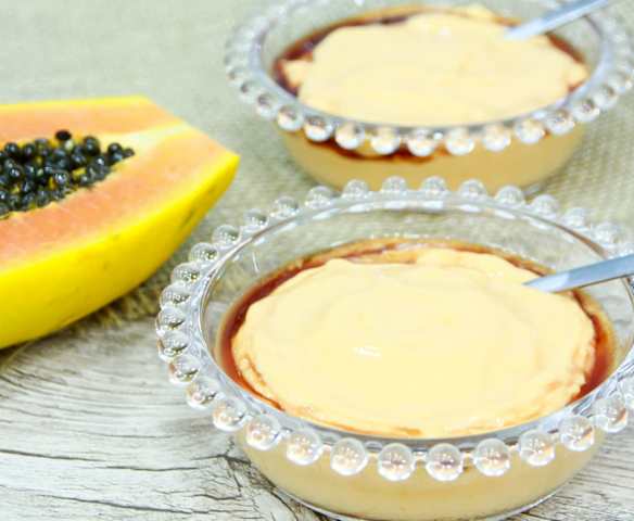 Creme de papaya com licor de cassis