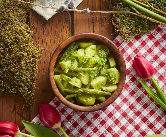 Insalata di patate, fagiolini e pesto alla genovese Insalata di patate, fagiolini e pesto alla genovese