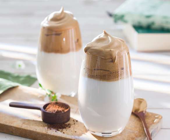 Espuma de café soluble (Café Dalgona) Espuma de café soluble (Café Dalgona)