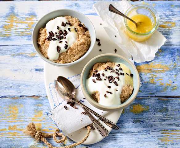 Cappuccino-Reis-Bowl mit Mangosauce