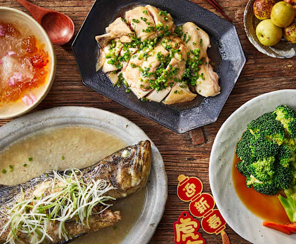 葱油鸡/清蒸老虎斑/发财树/玫瑰桃胶银耳羹