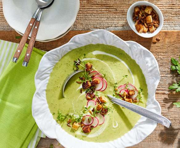 Kopfsalat-Suppe Kopfsalat-Suppe
