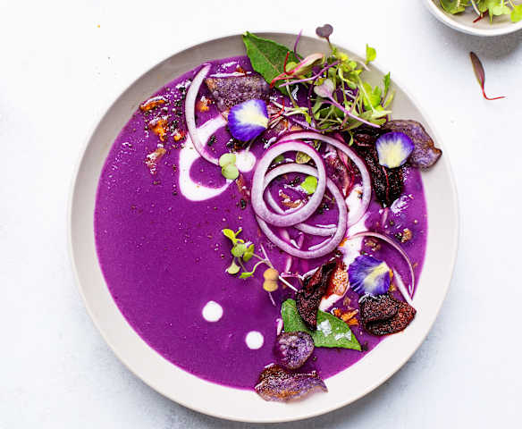 Vellutata di cavolo viola e panna