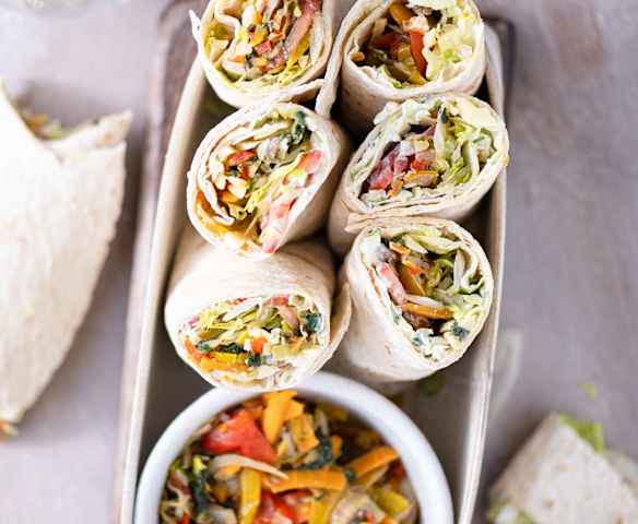 Wrapy z warzywami i sosem ziołowym (TM6, TM7)