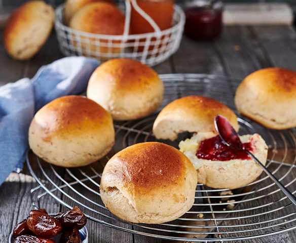 Dattel-Milch-Brötchen