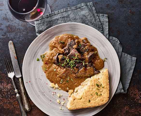 Jelení se šípkovou omáčkou