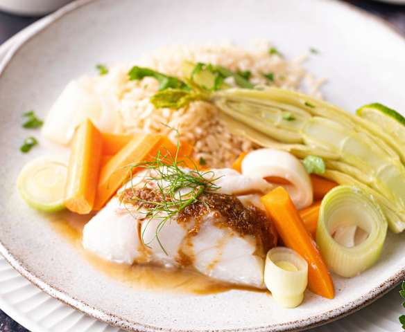 Bacalao al jengibre con arroz y verduras