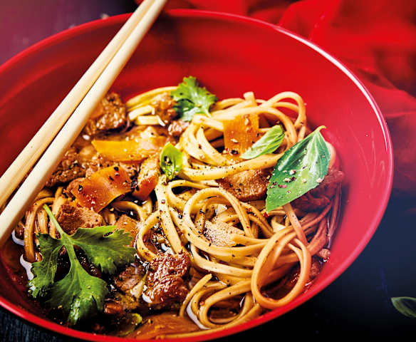 Soupe épicée vietnamienne