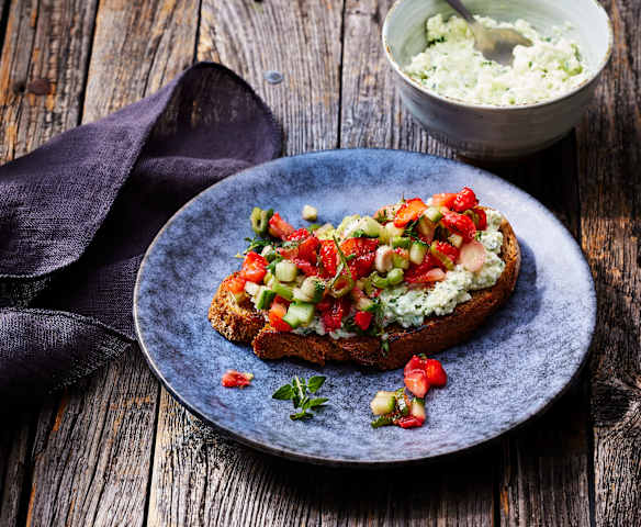 Erdbeer-Feta-Stullen Erdbeer-Feta-Stullen