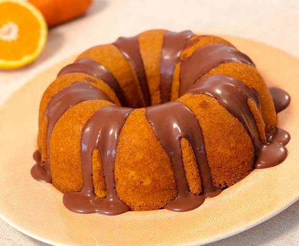 Bolo de cenoura e laranja sem glúten