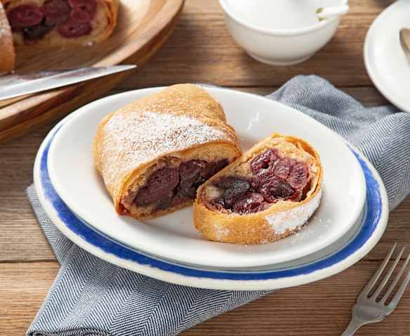 Kirschenstrudel