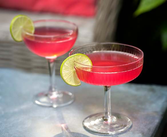 Cosmopolitan mocktail Cosmopolitan mocktail