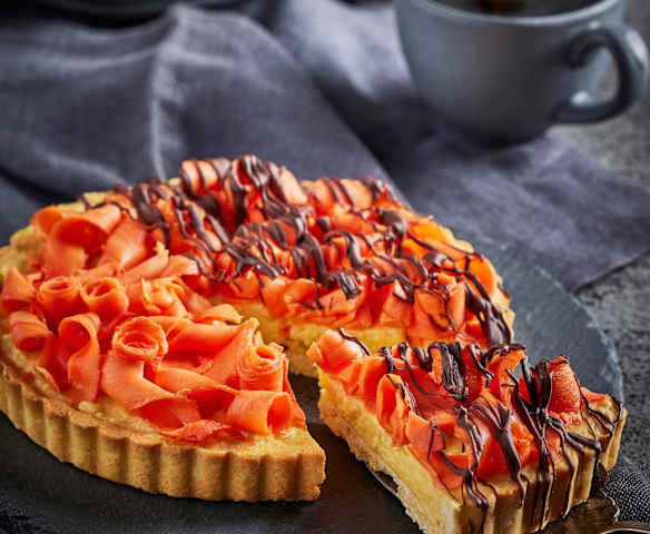 Tarta de mamey y chocolate con crema pastelera