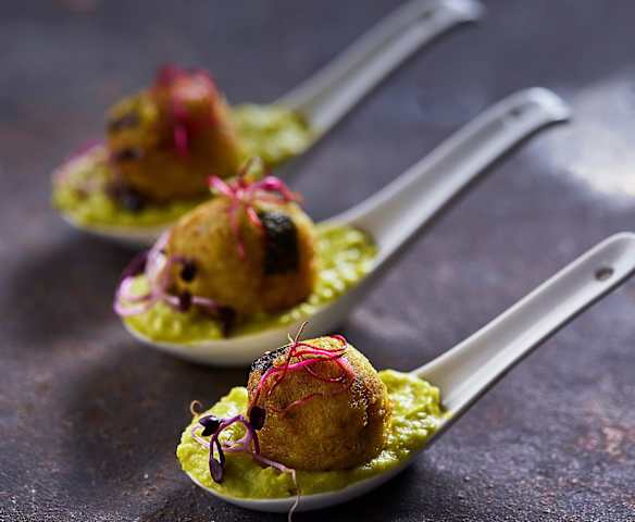 Polpette di miglio con crema di fave