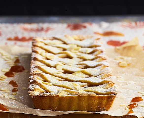 Crostata ai cachi freschi