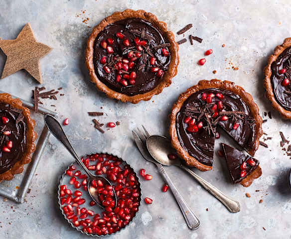 Tartaletas de chocolate y granada