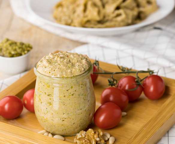 Pesto fresco del riciclo