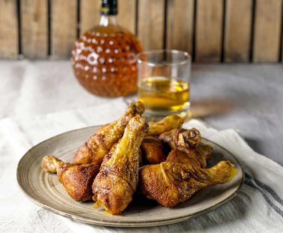 Grillowane podudzia z kurczaka w glazurze z whisky