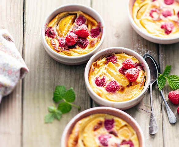 Clafoutis pêche-framboise Clafoutis pêche-framboise