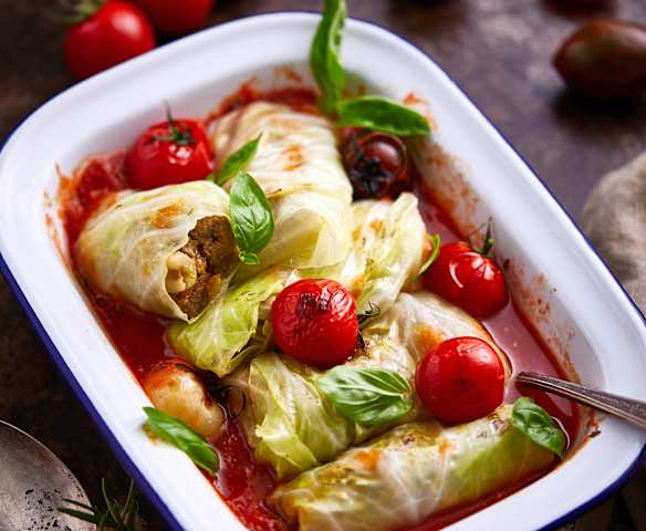 番茄焖烤蘑菇鸭肉菜卷