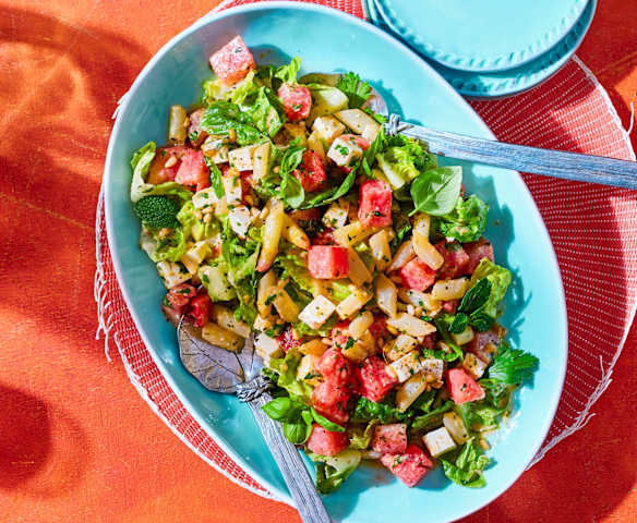 Wassermelonen-Spargel-Salat mit Feta