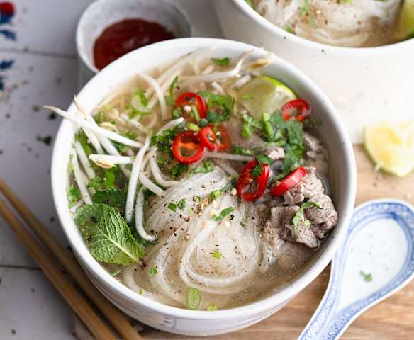 Sup Daging (Beef Slice Soup)